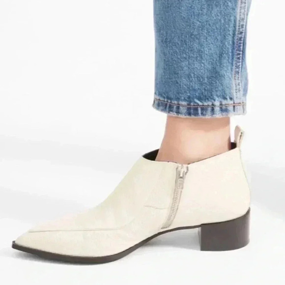 Everlane Boss Bootie in Bone pointed toe - Picture 1 of 7